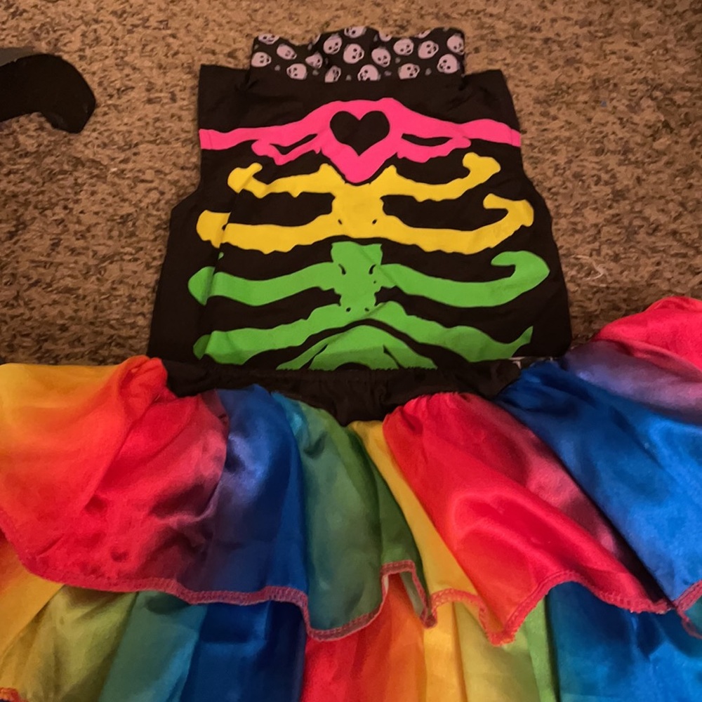 Girls Small 5-7 colorful skeleton costume with tutu!